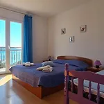 Apartments And Room Meri