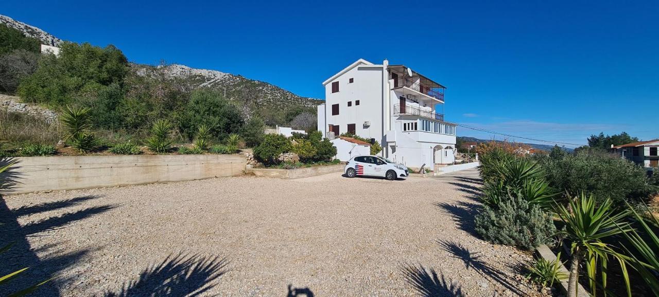 And Meri Apartman